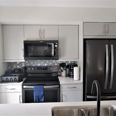 Serene 2 Bedroom Condo With Balcony And Lakeview Winnipeg Exterior photo